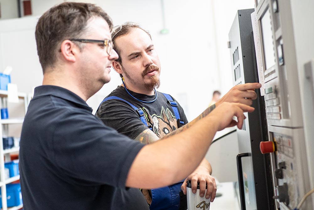 Karriere-Job-Raumfahrttechnik